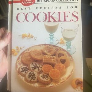 Betty Crocker Red Spoon Collection Book